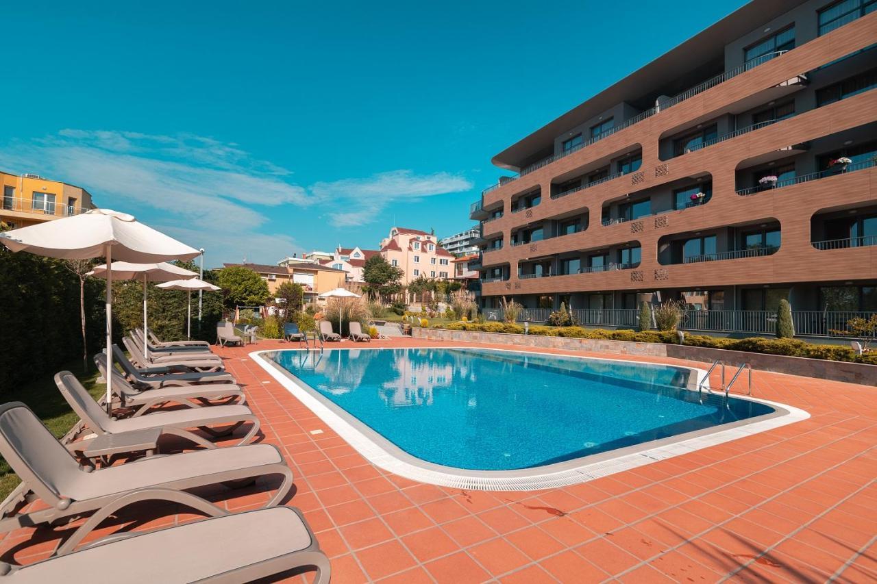 Nobile Apartment - Coral Residence Complex With Parking & Pool Varna Exterior photo